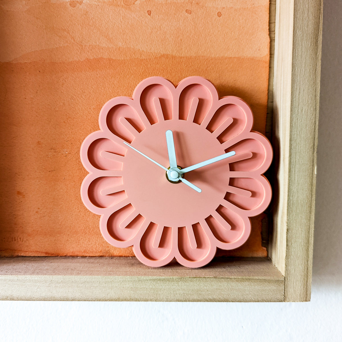 Mini Flower Acrylic Wall Clock – Poppy and Honey Bee