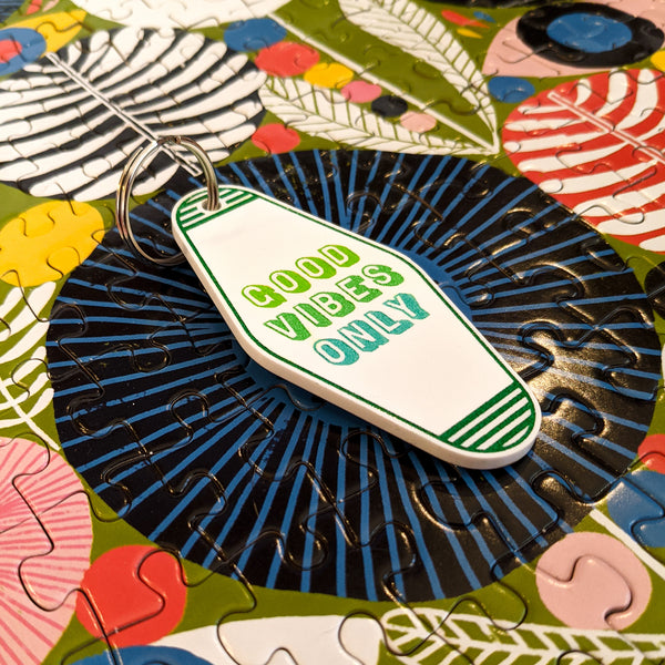 Good Vibes Only Motel Keychain
